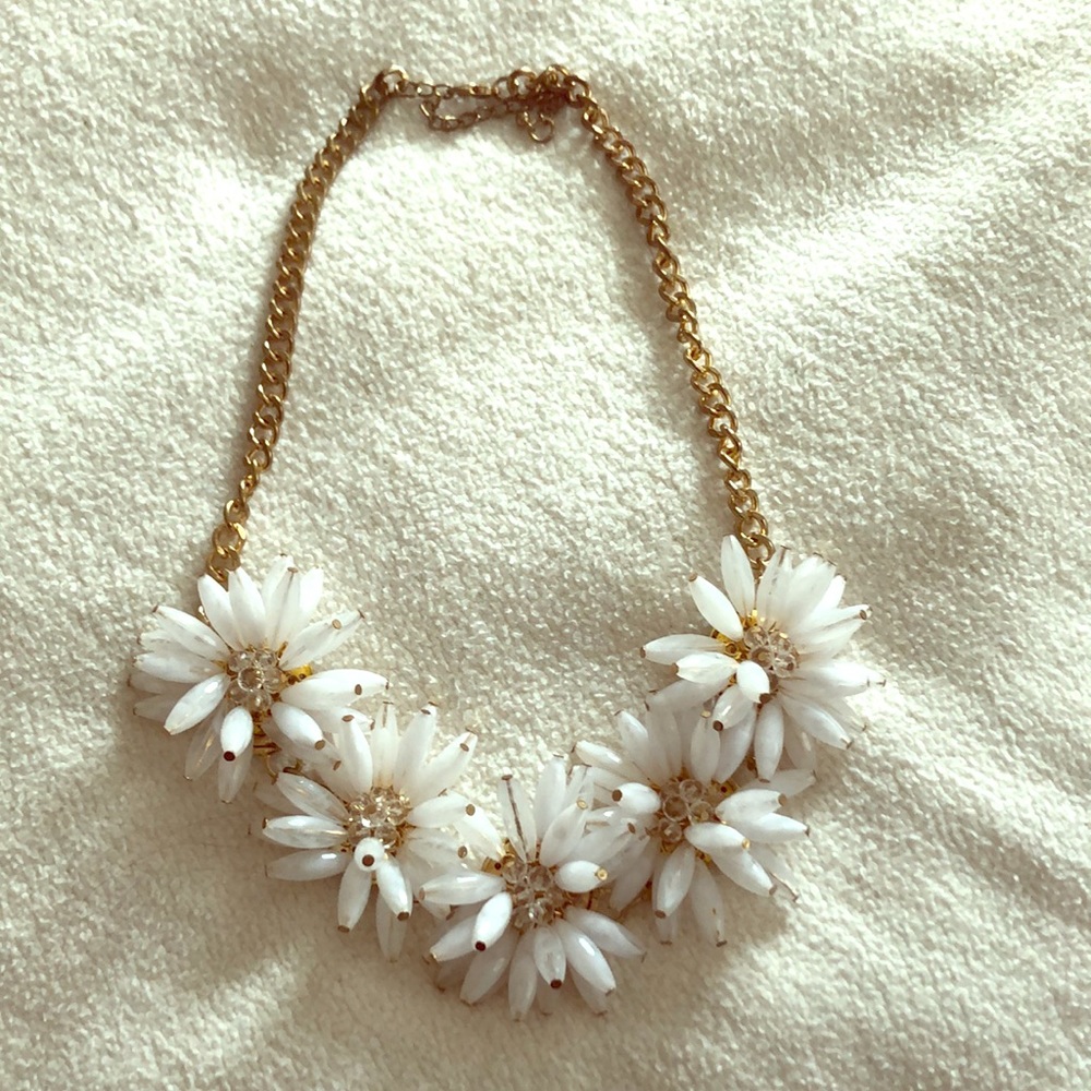J Crew inspired flower necklace